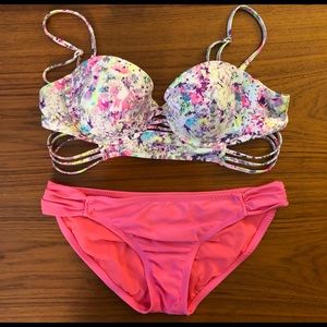 Patterned Bikini Top and Matching Solid Bottoms